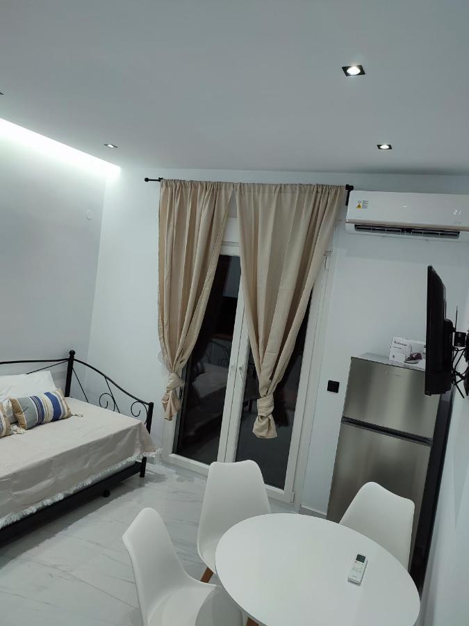 Alexander Luxury Apartments & Studios Metamorfosi  Exterior foto